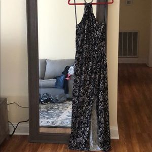 L forever 21 floral maxi dress with slit